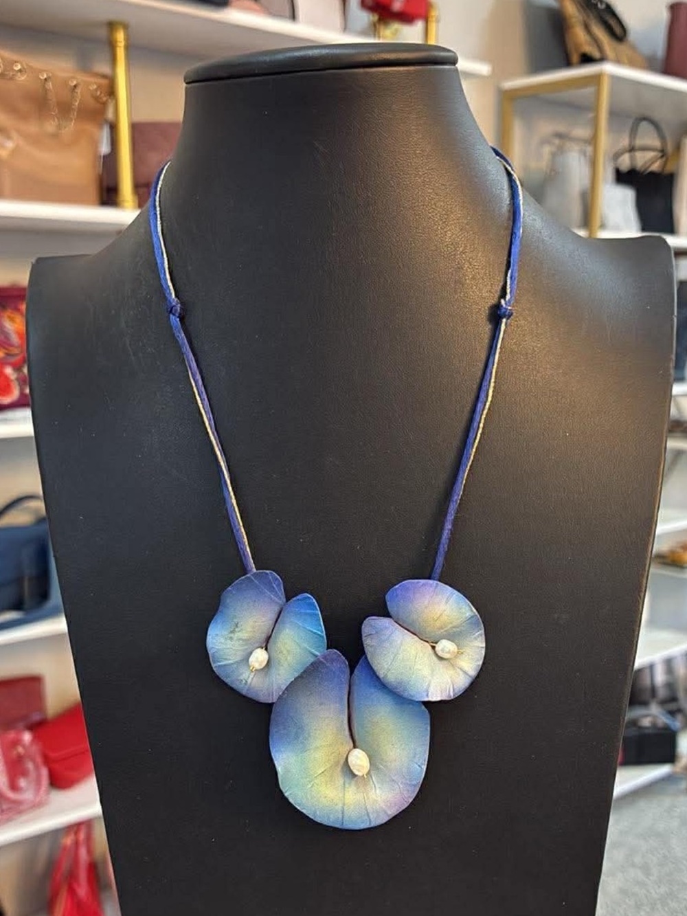 Handcrafted Blue Gradient Flower Necklace - genuine pearl